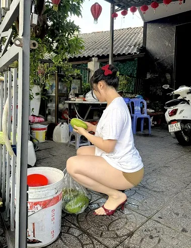 Nữ tài xế giao hàng (Update Chương 6)